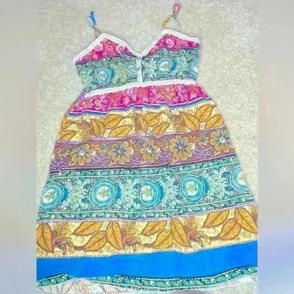 Dresses & Skirts - Women’s multicolor/patterned dress